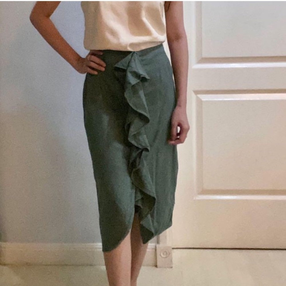 Zara Linen-Blend Front Ruffled Skirt